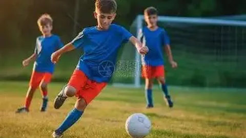 《欧冠风云幕后揭秘：精彩剧本逐渐揭晓》